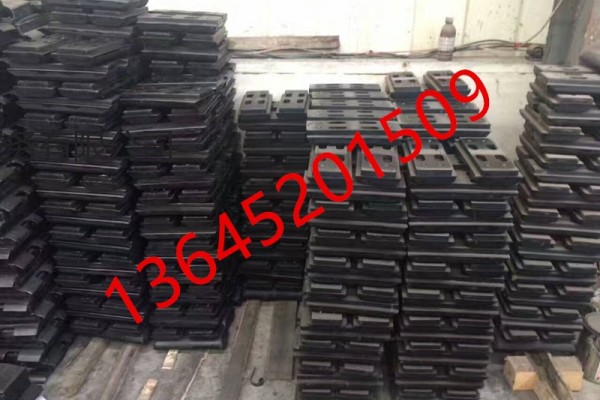 徐州福格勒S1800攤鋪機履帶板膠塊廠家報價