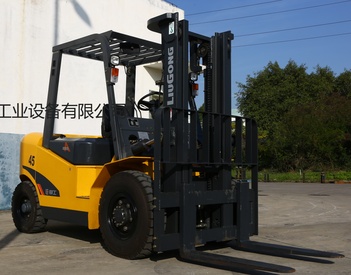 供应柳工CPC(D)45叉车