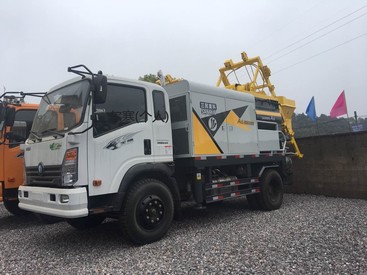 小型混凝土泵車適合農村建房用嗎