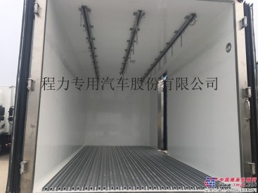 江淮骏铃v7厢长5.2米冷藏车