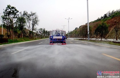 东风专底12方洒水车