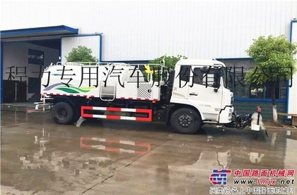 东风天锦路面清洗车