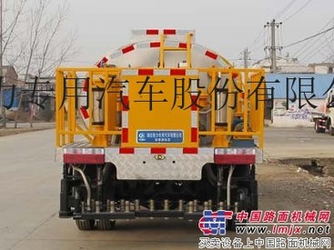东风多利卡双排沥青洒布车