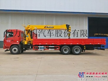 12吨陕汽轩德X6后八轮随车吊