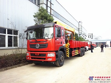 东风神宇12吨随车吊