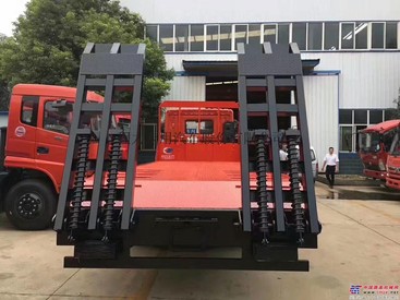 三环昊龙前四后八平板车
