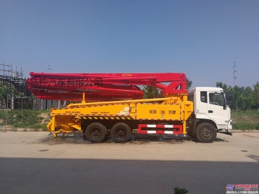 供應普光42米小型泵車混凝土臂架泵車