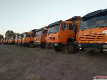 出售二手陝汽奧龍馬力310和340，大箱5.6米和5.8米自卸車後八輪工程自卸車
