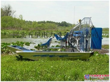 三亚海边新型娱le设施正式登陆三亚湾-空气动力艇闪亮登场