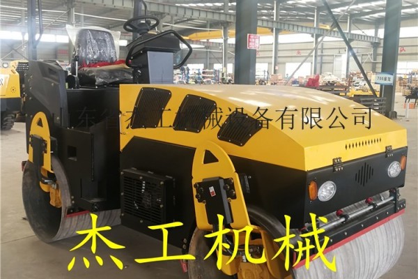 惠州800座驾式小型压路机 振动手扶式双钢轮压路机