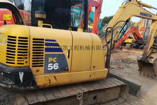 出售二手小鬆56挖掘機山東濟南小型挖掘機