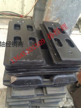 中联DTU100G摊铺机履带板胶块优质定制出售