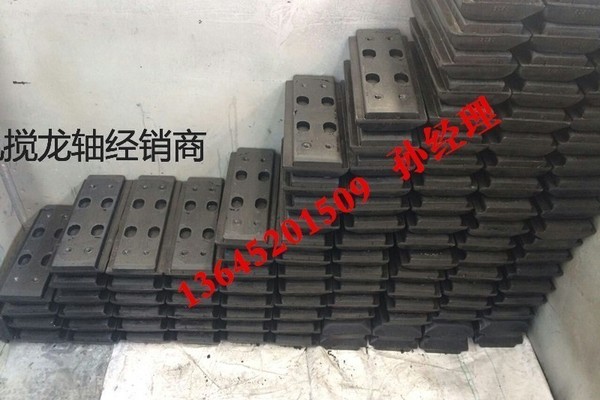 沈阳新筑GS5136摊铺机履带板胶块使用寿命长