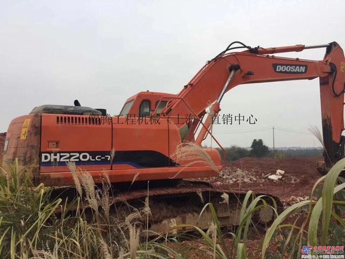 出售二手斗山220-7挖掘机，纯土方车