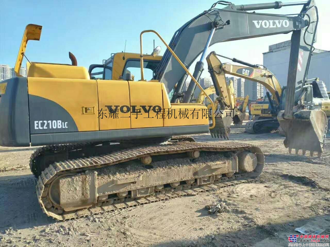 長沙二手挖掘機市場，沃爾沃210B、240B、290B、360B二手挖掘機。支持貨到付款
