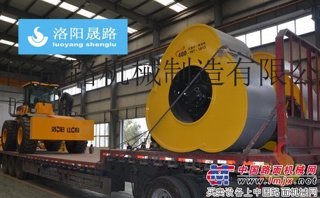 供應宇通重工SD32T衝擊輪壓路機