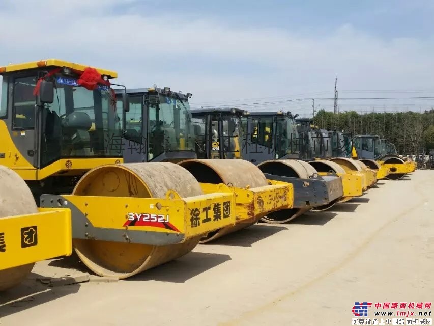 廣州二手壓路機交易市場 22噸二手壓路機出售轉讓