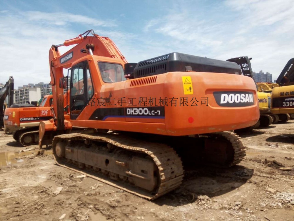 出售二手斗山DH300-7挖掘机精品30吨斗山机促销
