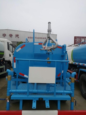 供应东风洒水车，（各种环卫车）随车吊，常年生产销售
