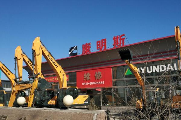 济南挖掘机维修服务站精修大修挖掘机发动机附近工程机械修理厂