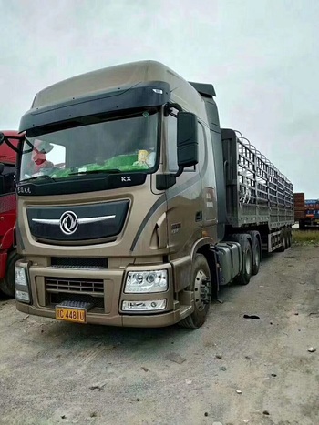 东风天龙牵引半挂车