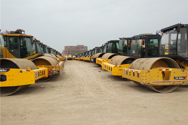 西藏|拉萨二手压路机市场|\出售二手徐工22吨26吨压路机