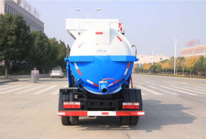 江苏连云港餐厨垃圾车_泔水收集垃圾车_多少钱一辆？可以做分期购车。