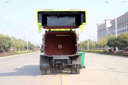 內蒙古鄂爾多斯廠家直銷5方-東風凱馬餐廚垃圾車全國均可辦理分期