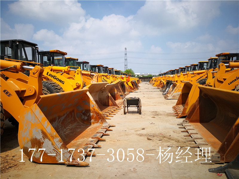 忻州二手铲车市场||出售二手龙工3吨5吨装载机