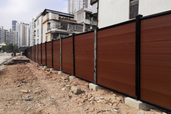 工地围挡建筑围墙木塑围挡惠州木塑厂家木塑建材围墙