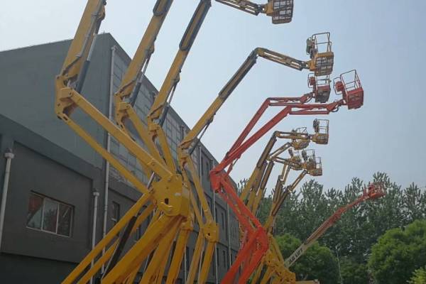 重慶出租升降機和高空車 作業高度6-44米