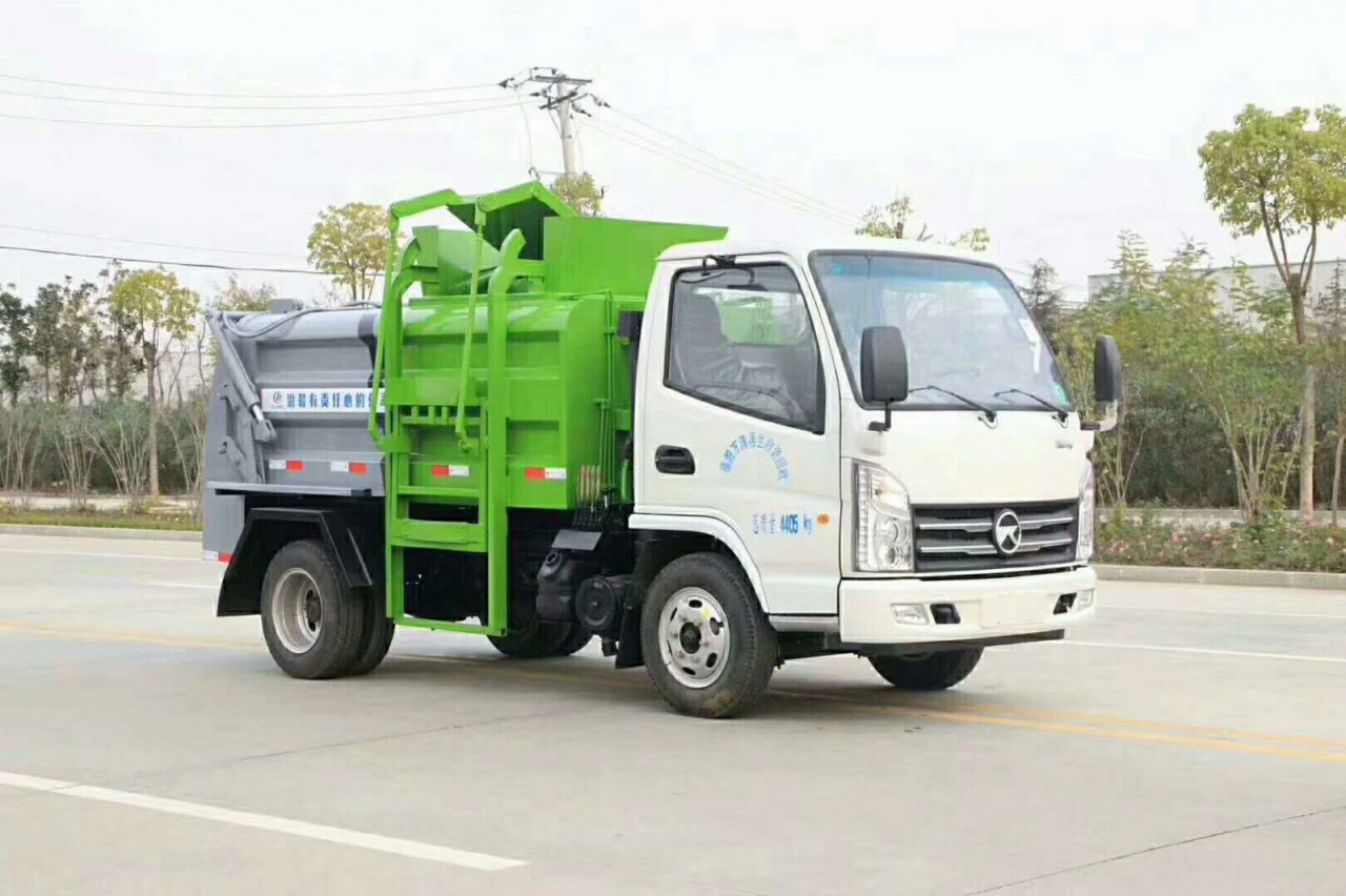 供应东风多利卡蓝牌不超重餐厨垃圾车，可全国上户垃圾车厂家