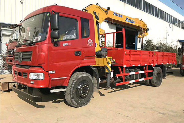 雲南徐工八噸隨車吊，東風八噸隨車吊，八噸隨車吊價格隨車吊