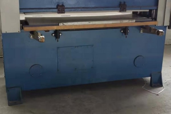 东莞常平维修折弯机剪板机保养废纸打包机
