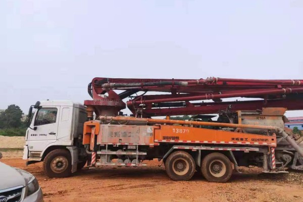 出售湖南天拓重工38米攪拌天泵泵車