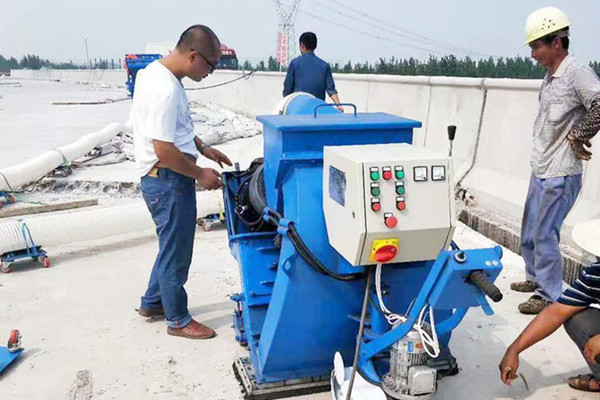 路面移動式拋丸機 道路標線清理機 混凝土拋丸機