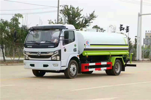 東風灑水車_綠化噴灑車_運水車_路麵衝洗車_現車出售，可優先分期購車。按揭付款買車