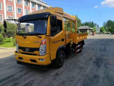 安徽藍牌隨車吊哪裏便宜，2噸隨車吊3.2噸隨車吊，藍牌隨車吊廠家直銷