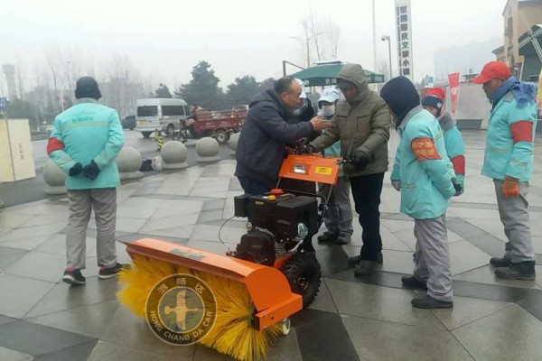 内蒙古电动扫雪机厂家