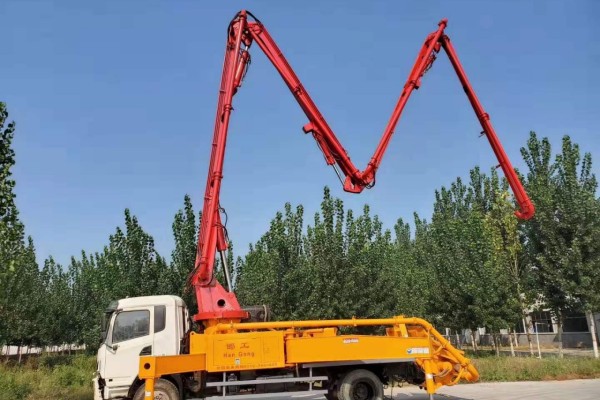 供應邯工邯工31米二手混凝土泵車