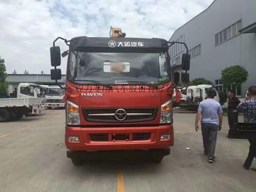 大运轻卡随车吊