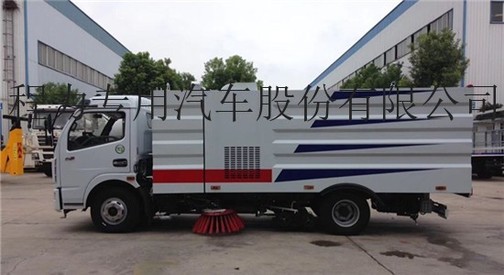 东风多利卡8方洗扫车