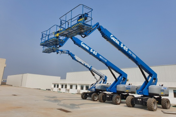 济南高空作业平台6-40米剪式直臂曲臂升降机租赁
