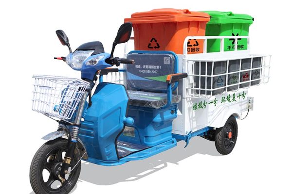 江蘇保潔車廠家報價 明諾三輪雙桶保潔車
