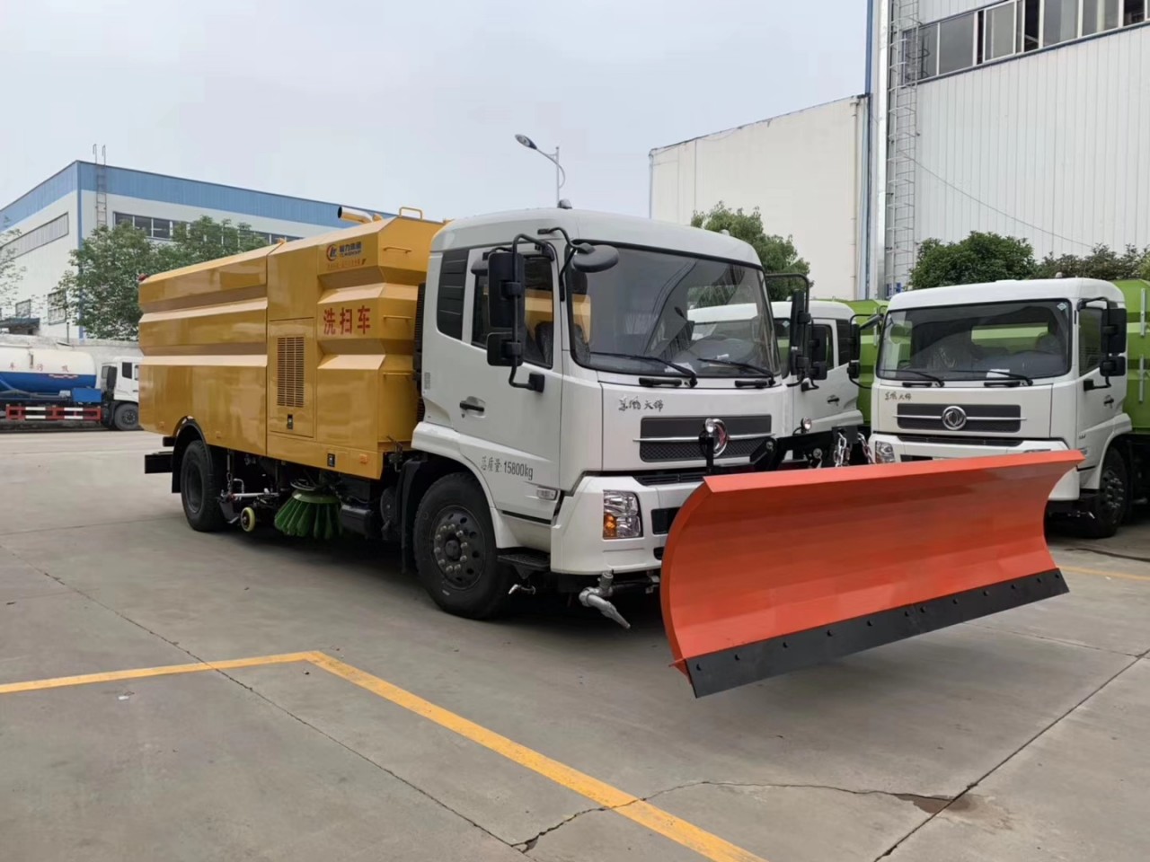 供應東風天錦路麵清掃車    天錦掃路車多少錢