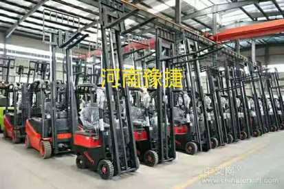 供应山东中叉电动叉车，小型电动叉车，小吨位电动叉车，实心胎电动叉车