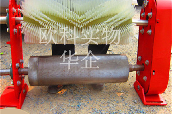 供應歐科滾筒清掃器設備配件廠選礦機械聚氨酯清掃器  滾筒清掃器設備型號