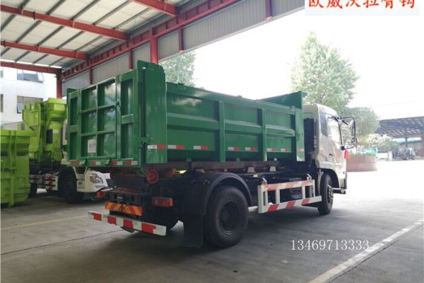 供应东风25吨30吨钩臂式垃圾车垃圾车