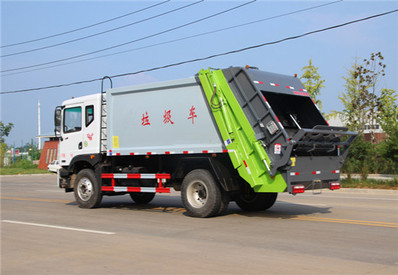 12方压缩垃圾车