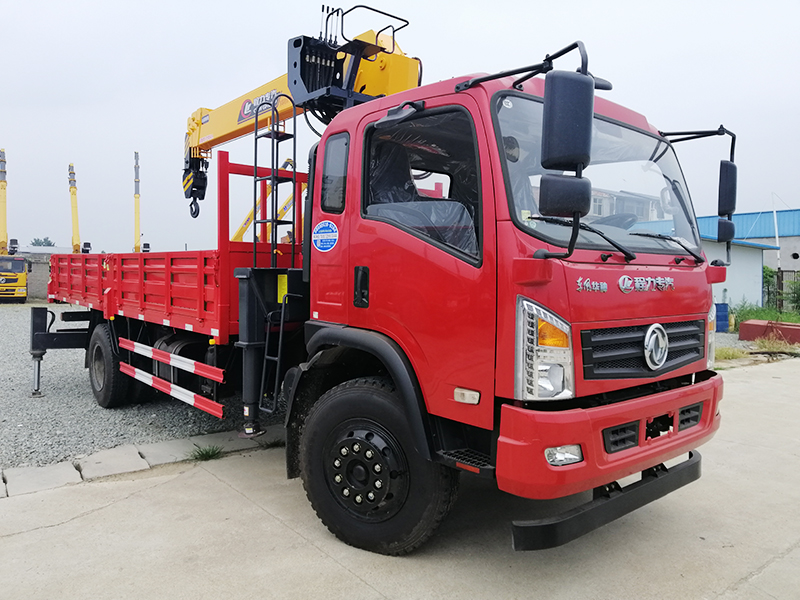 供應東風單橋隨車吊玉柴160馬力配程力專汽6.3噸隨車吊